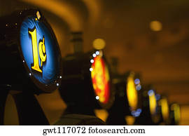 クローズアップ の スロットマシン 中に カジノ ラスベガス ネバダ アメリカ イメージギャラリー 27 クローズアップ の スロットマシン 中に カジノ ラスベガス ネバダ アメリカ フォト Fotosearch