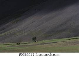 Iceland, near Hvisker, volcanic landscape