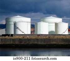 silos, perto, um, rio