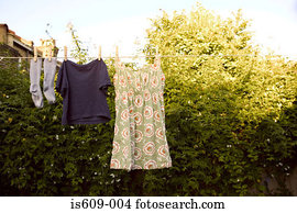 Wäscheleine Fotos | 1000+ Wäscheleine Stock Bilder | Fotosearch