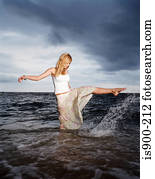 mulher, respingue, em, mar