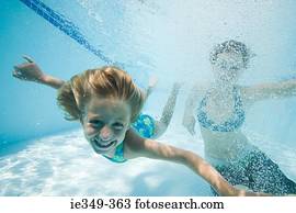 meninas, em, piscina