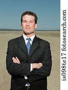 homem negócios, em, deserto