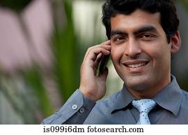 executivo, com, um, telefone móvel