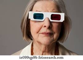 mulher sênior, desgastar, vidros 3d