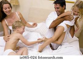 Family in bed