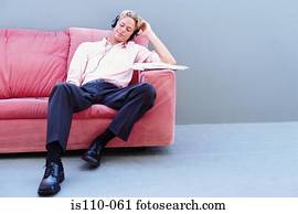 homem, escutar música