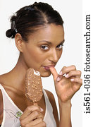 comer mulher, um, sorvete