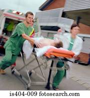 pessoal ambulância, com, paciente