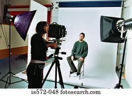 fotógrafo, em, estúdio