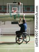 homem incapacitado, basquetebol jogo