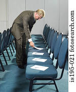 biznesmenis, preparing, dēļ, la, mītiņš