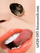 mulher, com, um, abelha, ligado, dela, rosto