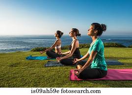 mulheres, ligado, penhasco, meditar