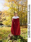 menino, vestido, como, um, rei