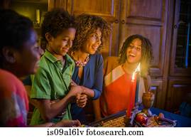 família, celebrando, kwanzaa