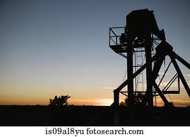 mostrado silhueta, agrícola, estrutura, em, pôr do sol