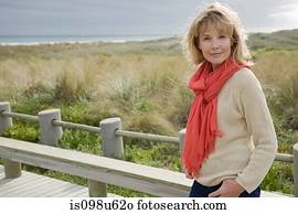 mulher, em, a, costa