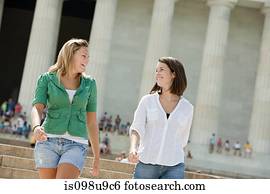 Two girls at lincoln memorial