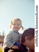 femininas, toddler, ligado, pai, ombros