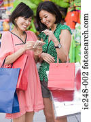 Friends counting banknotes