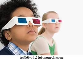 menino menina, em, vidros 3d