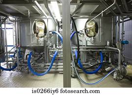 maquinaria, em, um, cervejaria