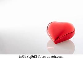 Shiny red heart 