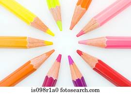 Colouring pencils in a circle