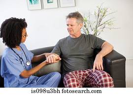 enfermeira, visitando, homem, com, pulso, ferimento