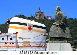 portugal, viana, faça, castelo., estátua, de, joao, alvares, fagundes, navigator., gil, eanes', ship. portugal, viana, faça, castelo., estátua, de, joao, alvares, fagundes, navigator., gil, eanes', ship.