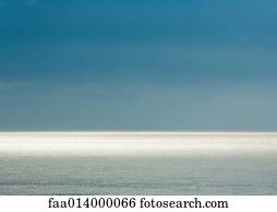 Horizon over sea