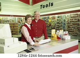 Industrie, Paar, Werkzeuge, mittleren Alters, Checkout
