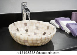 Detail mosaic tile bowl sink