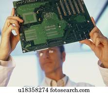 Electronics engineer