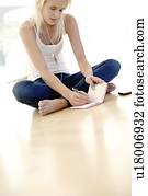 mulher, escutar música