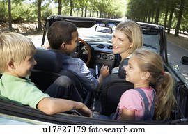 família, em, carro esportes