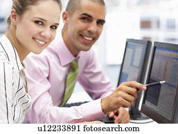 homem negócios, e, mulher, trabalhar, computadores