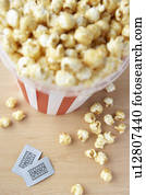popcorn, und, kinokarten popcorn, und, kinokarten