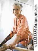 mulher, fazendo, mecânico, habilidades