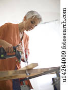 mulher, fazendo, mecânico, habilidades