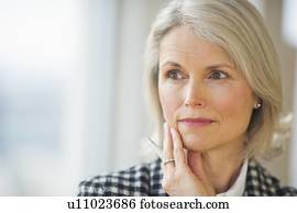 Portrait of senior businesswoman 