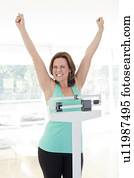 sucedido, peso, loss., mulher feliz, pesando, herself.