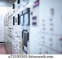 Weiblich Bediener In Atomkraftwerk Steuer Raum Simulator Stock Foto U Fotosearch