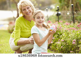 vó, com, neta, ligado, páscoa ovo caça, em, jardim