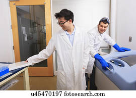 engenharia, estudantes, em, um, laboratório