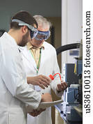 professor, trabalhando, com, engenharia, estudante