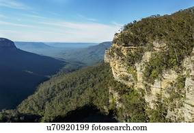 Australia, New South Wales, Wentworth Falls, Horizon over mountains on sunny day
