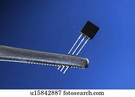 eletrônico, transistor.