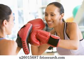 mulheres, boxe, junto, em, ginásio